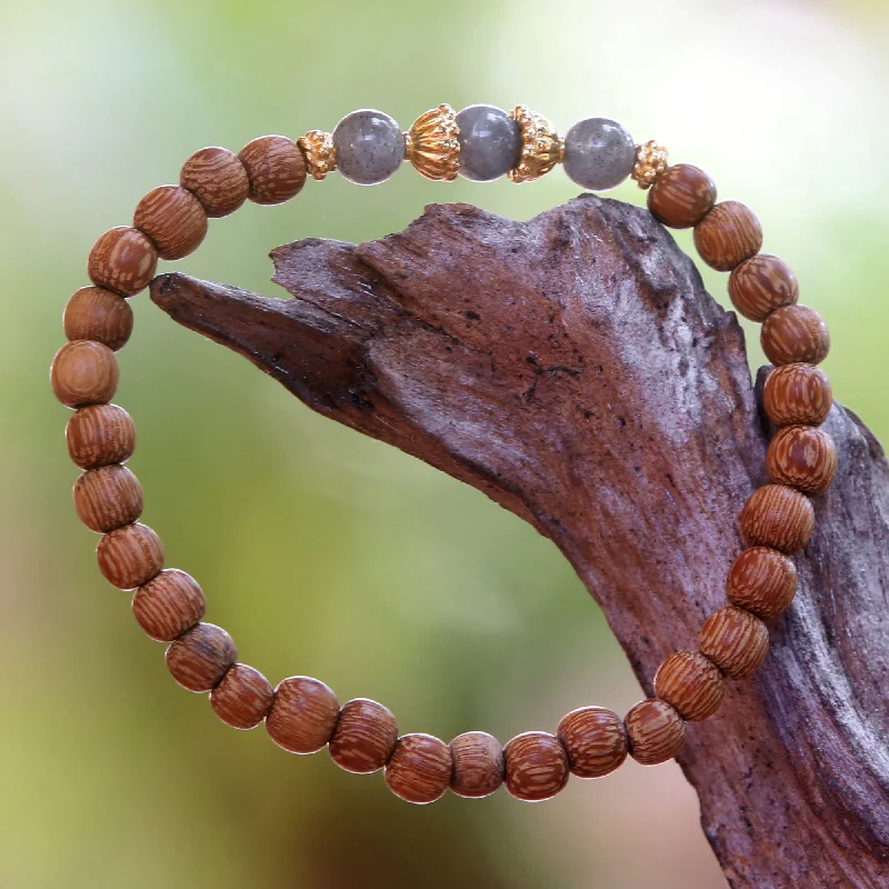 Unique metal bracelets with designs-Batuan Harmony Coconut Wood and Labradorite Beaded Stretch Bracelet